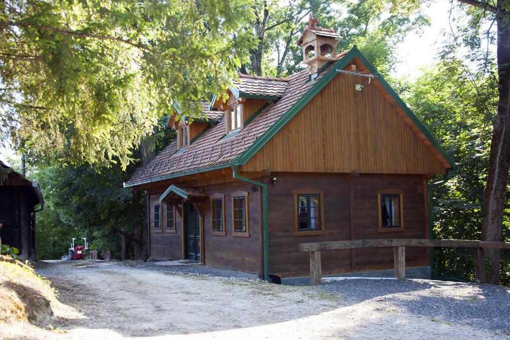 Lodge Green Paradise Klanjec Esterno foto