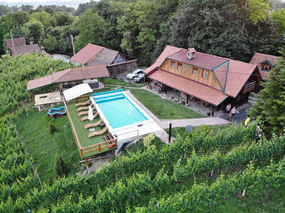 Lodge Green Paradise Klanjec Esterno foto
